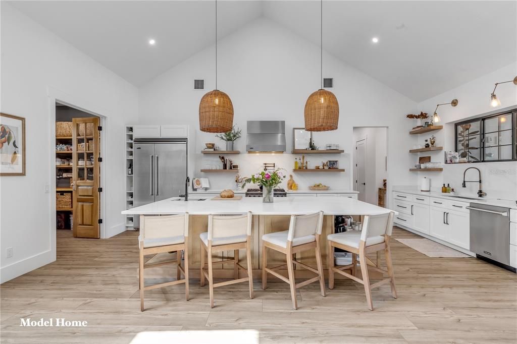 En Venta: $1,200,000 (4 camas, 3 baños, 3333 Pies cuadrados)