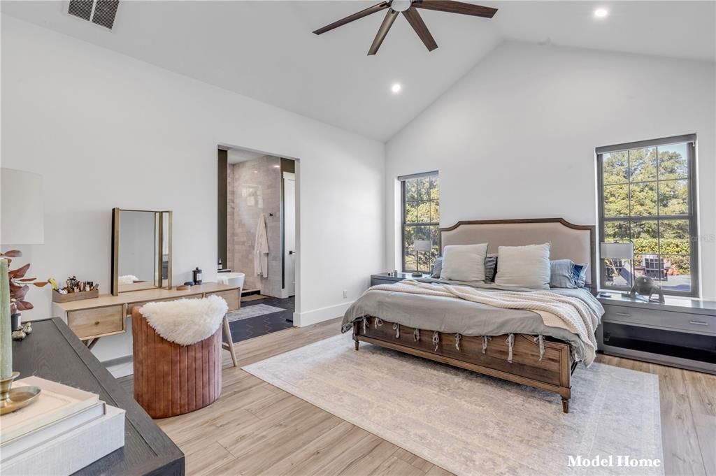 En Venta: $1,200,000 (4 camas, 3 baños, 3333 Pies cuadrados)