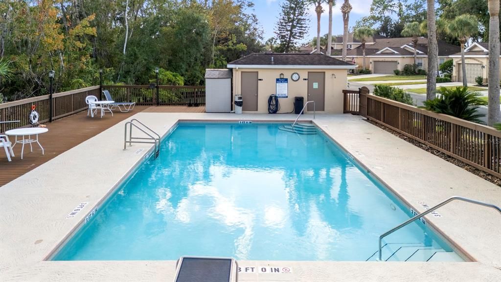 For Sale: $319,900 (3 beds, 3 baths, 2083 Square Feet)