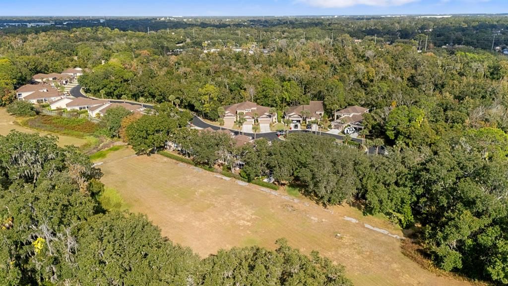 For Sale: $319,900 (3 beds, 3 baths, 2083 Square Feet)