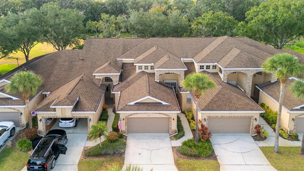 For Sale: $319,900 (3 beds, 3 baths, 2083 Square Feet)