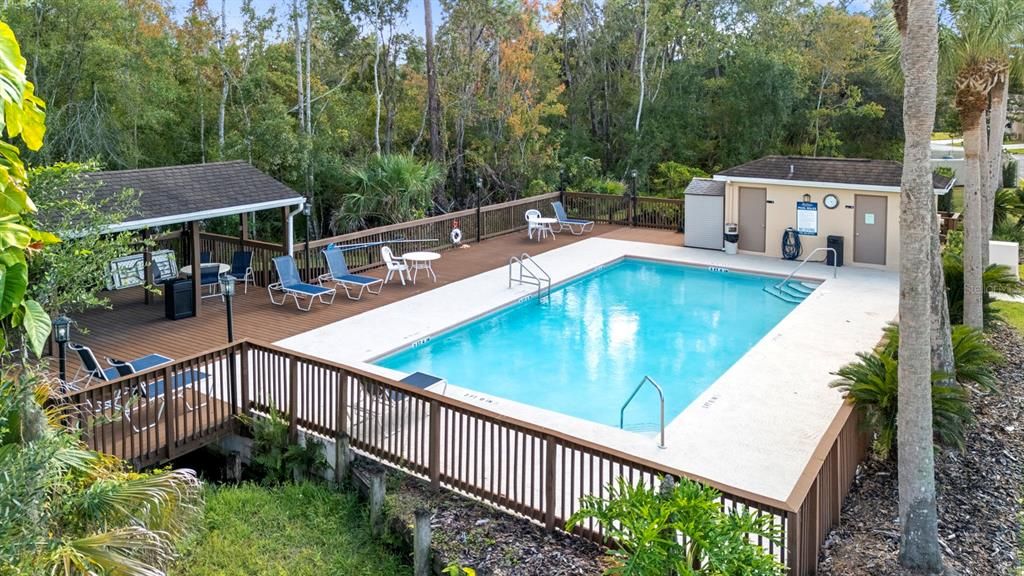 For Sale: $319,900 (3 beds, 3 baths, 2083 Square Feet)