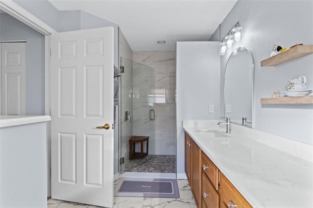 待售: $295,000 (3 贝兹, 2 浴室, 1676 平方英尺)