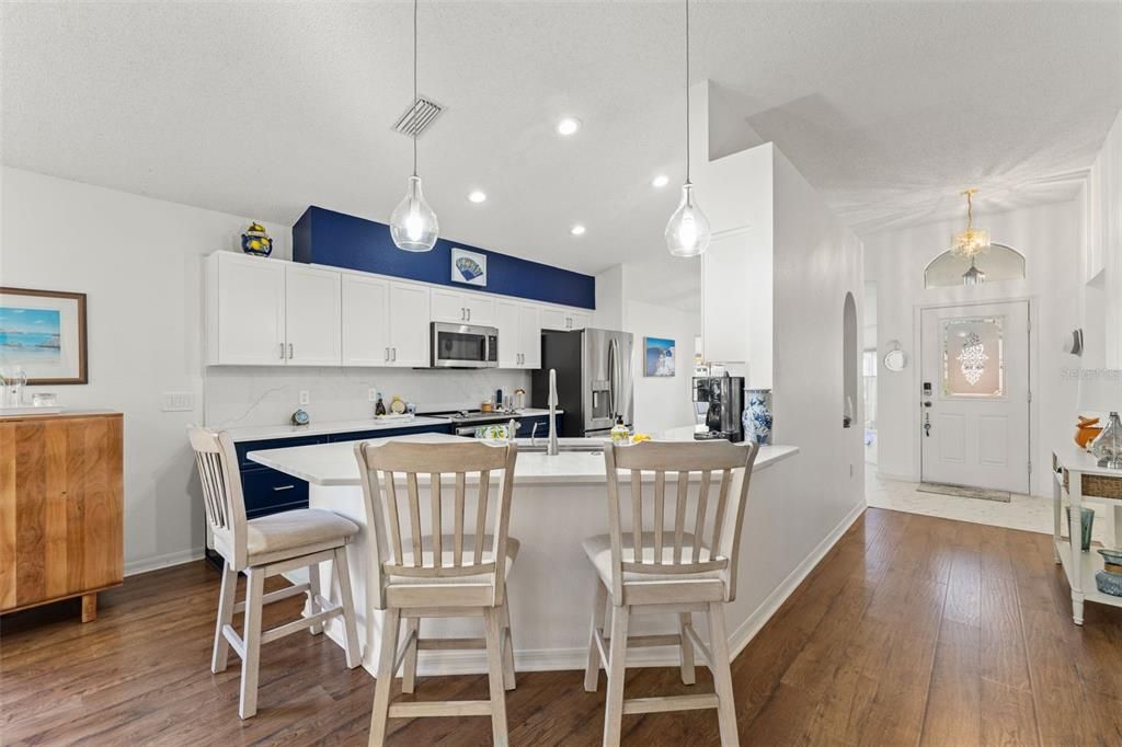 待售: $295,000 (3 贝兹, 2 浴室, 1676 平方英尺)