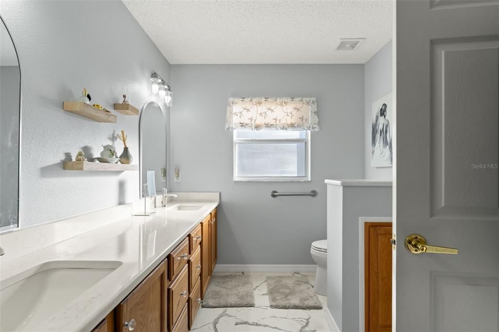 待售: $295,000 (3 贝兹, 2 浴室, 1676 平方英尺)