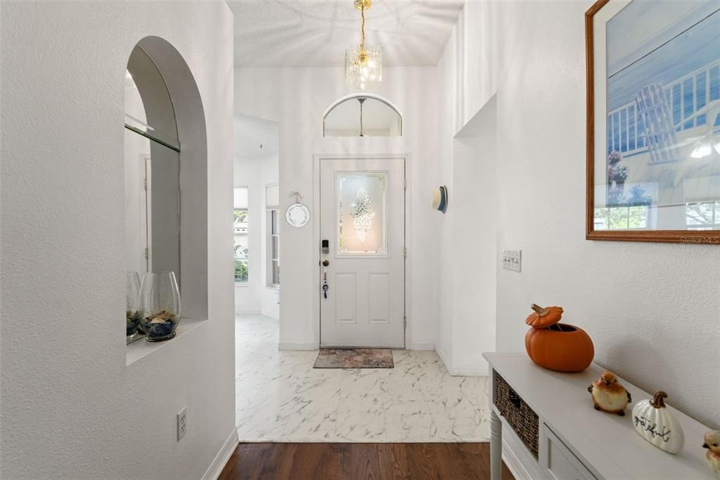 待售: $295,000 (3 贝兹, 2 浴室, 1676 平方英尺)