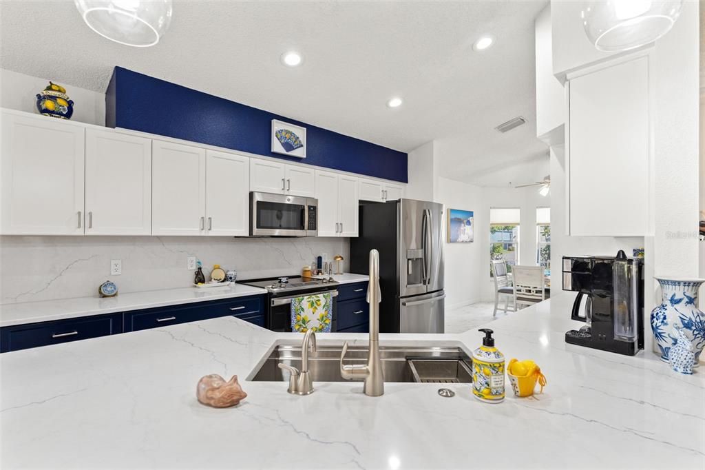 待售: $295,000 (3 贝兹, 2 浴室, 1676 平方英尺)