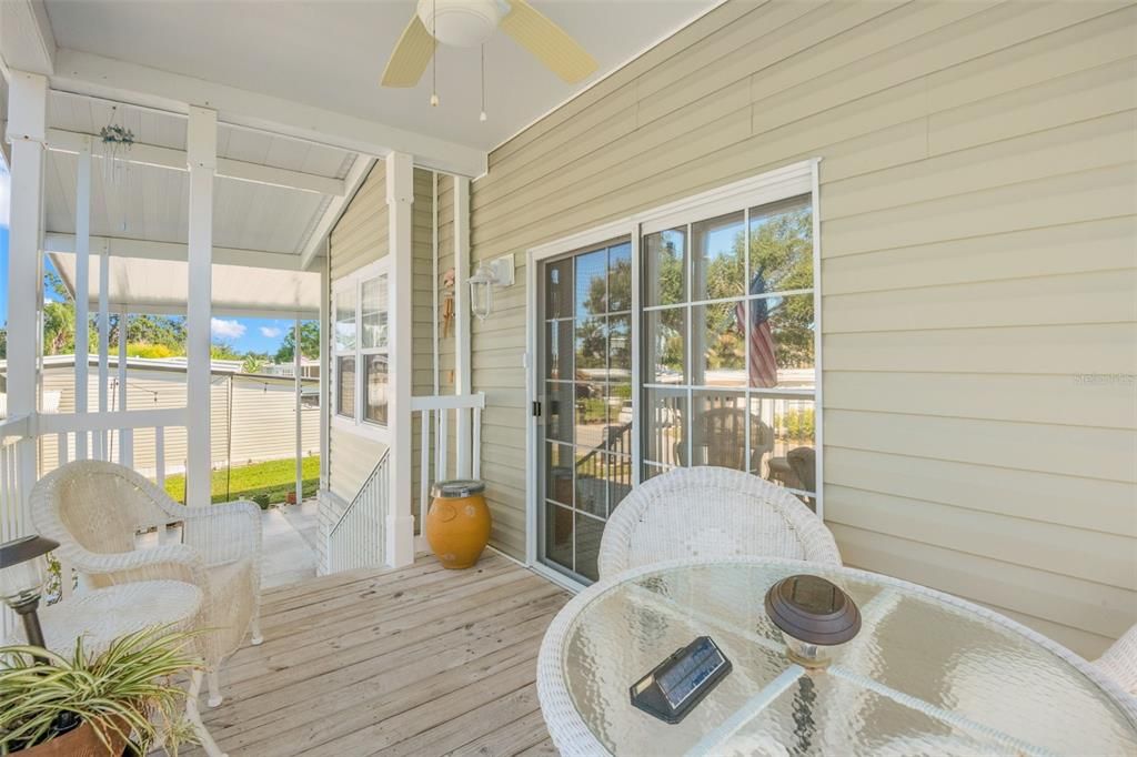 Active With Contract: $250,000 (2 beds, 2 baths, 1303 Square Feet)