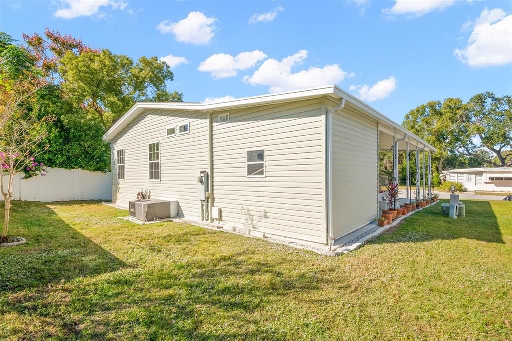 Active With Contract: $250,000 (2 beds, 2 baths, 1303 Square Feet)