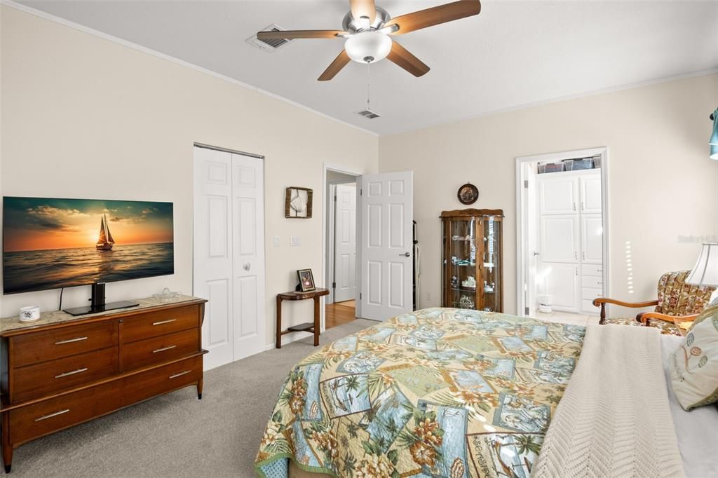 Active With Contract: $250,000 (2 beds, 2 baths, 1303 Square Feet)