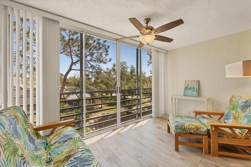 En Venta: $175,500 (2 camas, 2 baños, 1256 Pies cuadrados)