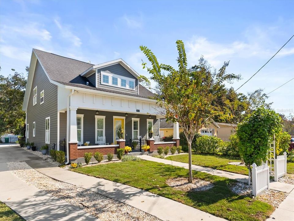 En Venta: $775,000 (3 camas, 2 baños, 2172 Pies cuadrados)