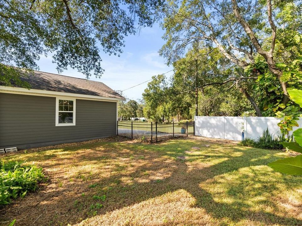 En Venta: $775,000 (3 camas, 2 baños, 2172 Pies cuadrados)