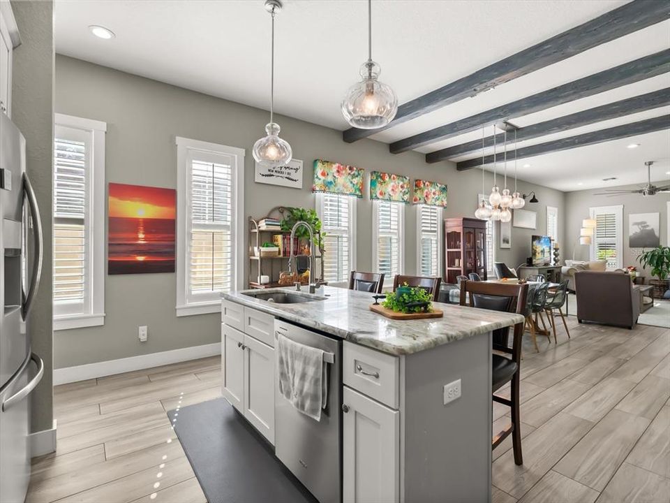 En Venta: $775,000 (3 camas, 2 baños, 2172 Pies cuadrados)