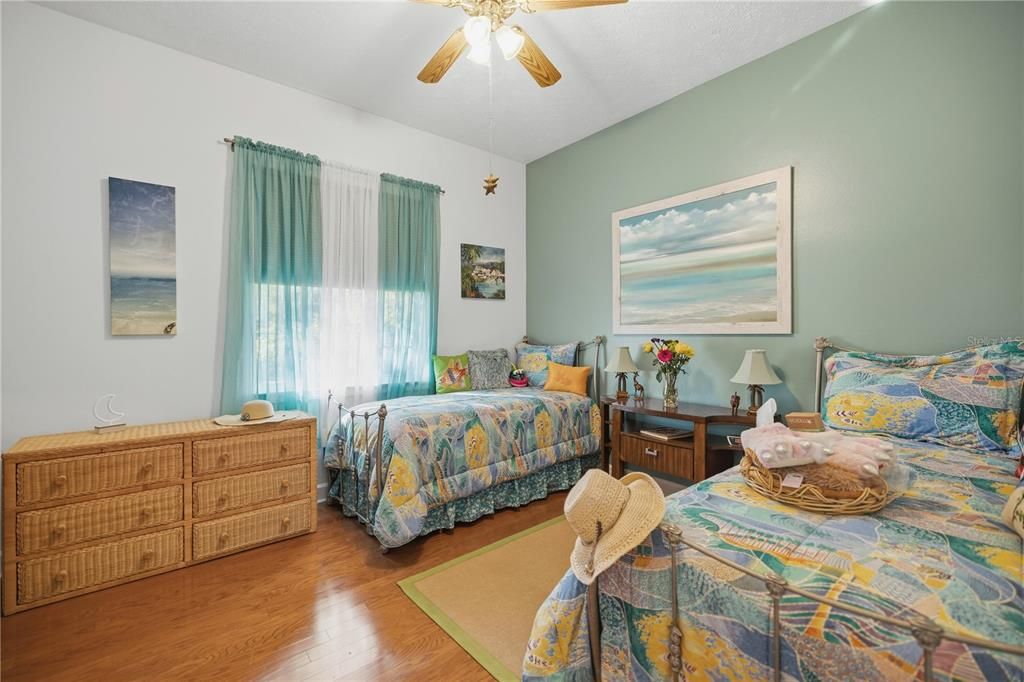 待售: $625,000 (4 贝兹, 3 浴室, 2900 平方英尺)