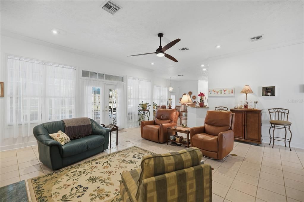 待售: $625,000 (4 贝兹, 3 浴室, 2900 平方英尺)