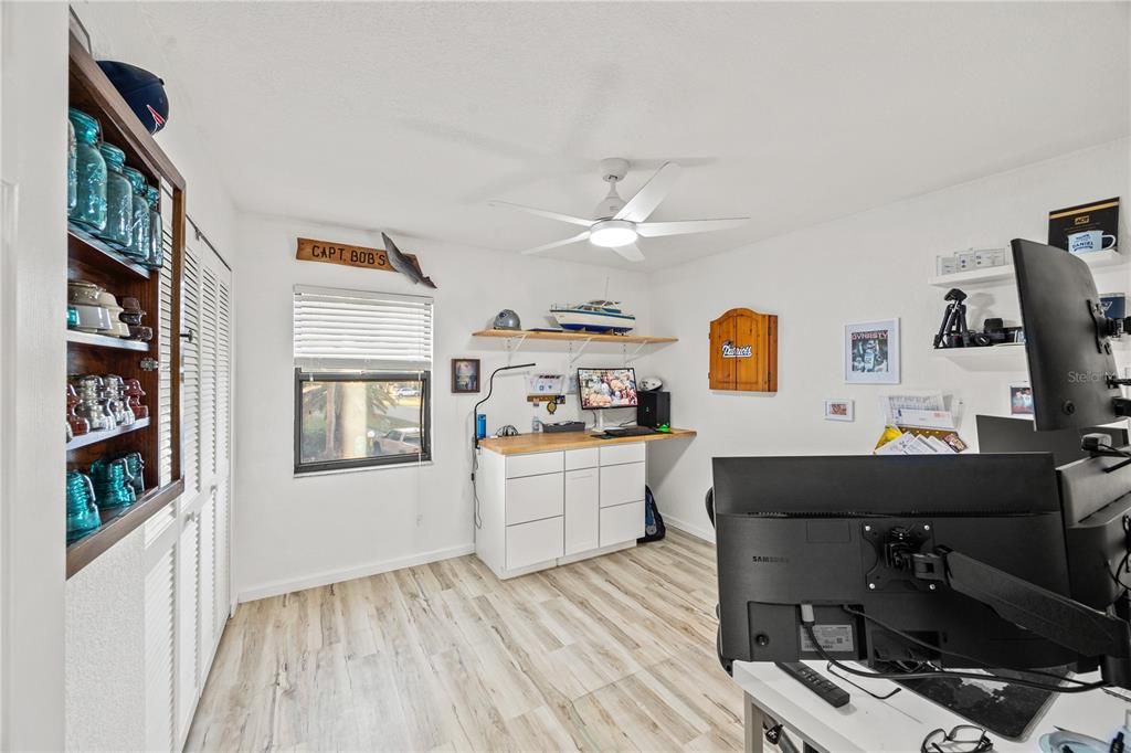 待售: $155,000 (2 贝兹, 2 浴室, 1044 平方英尺)