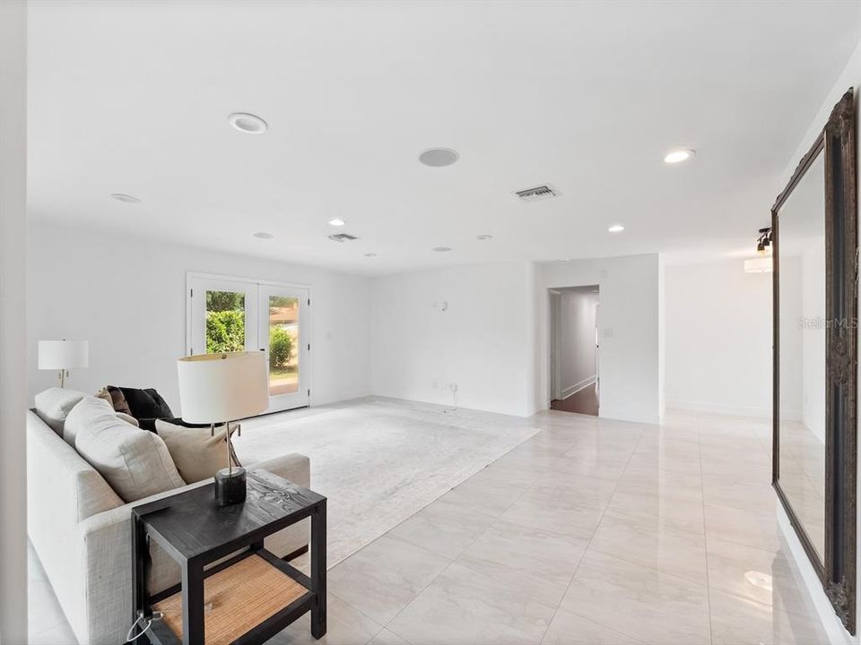 待售: $545,000 (3 贝兹, 2 浴室, 1854 平方英尺)