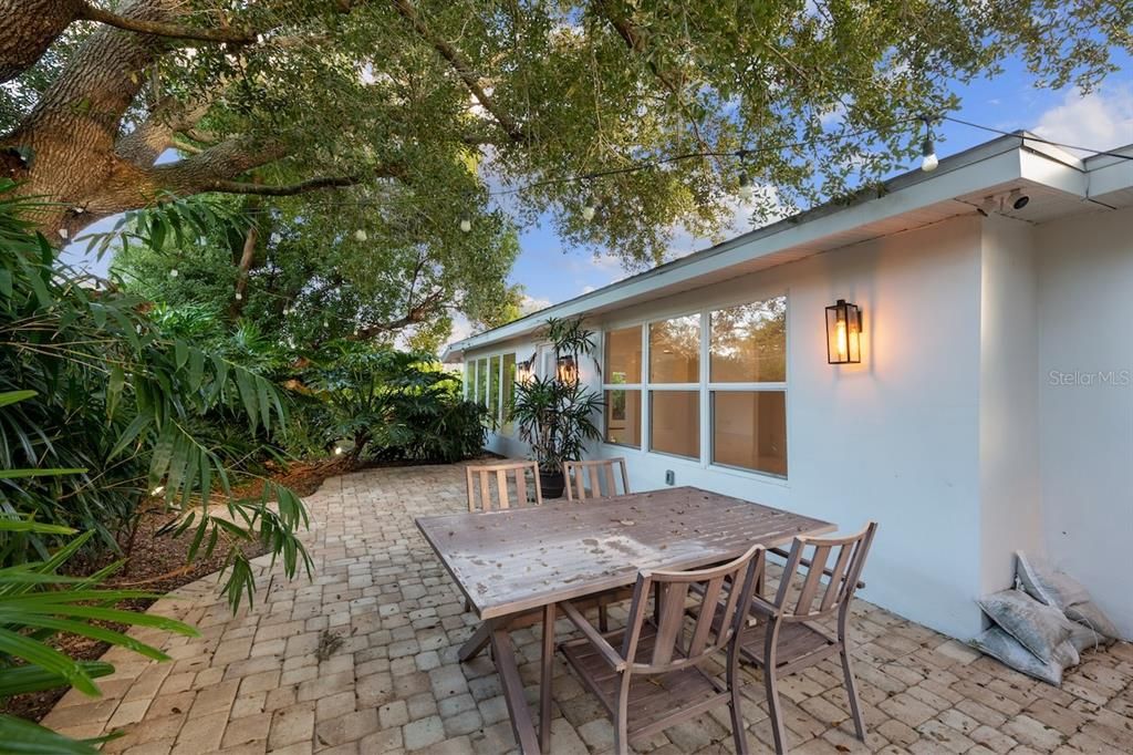 待售: $545,000 (3 贝兹, 2 浴室, 1854 平方英尺)