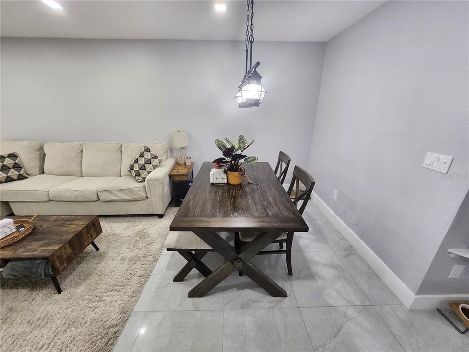 出租: $1,500 (3 贝兹, 2 浴室, 1222 平方英尺)