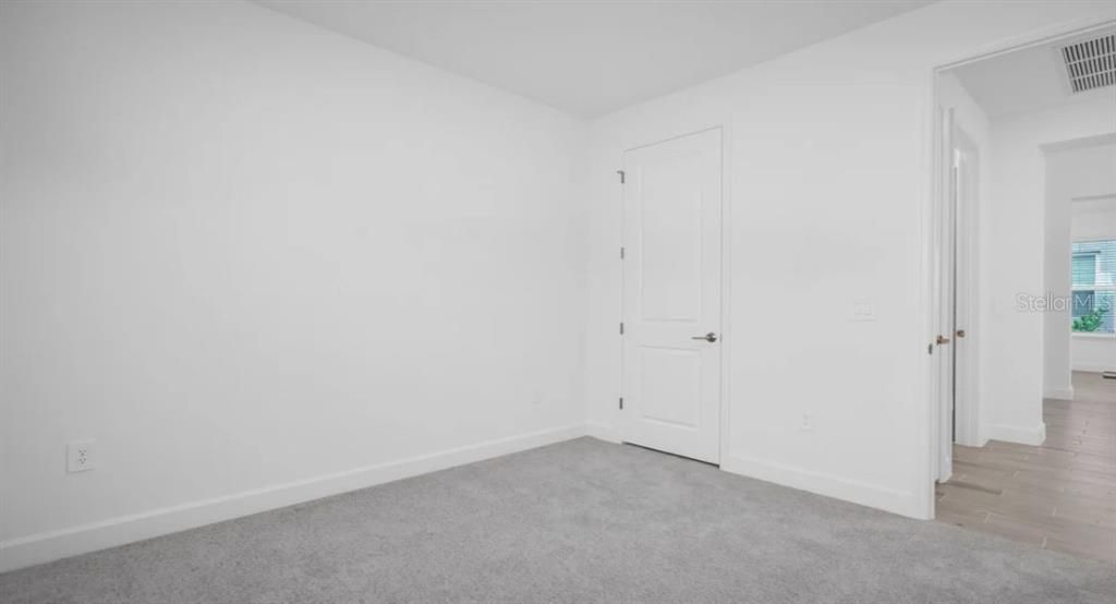 Active With Contract: $497,474 (3 beds, 2 baths, 2055 Square Feet)