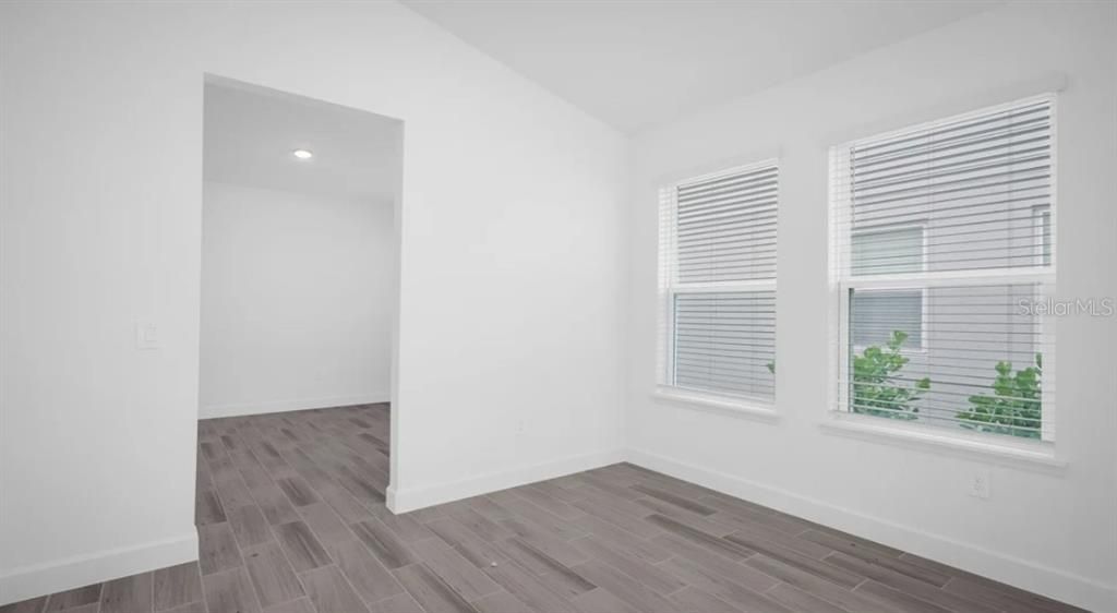 Active With Contract: $497,474 (3 beds, 2 baths, 2055 Square Feet)