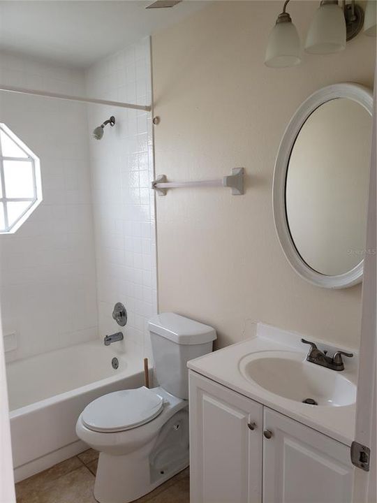 For Rent: $1,650 (3 beds, 2 baths, 1144 Square Feet)