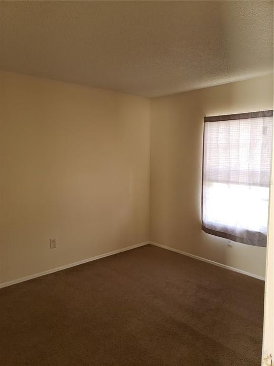For Rent: $1,650 (3 beds, 2 baths, 1144 Square Feet)