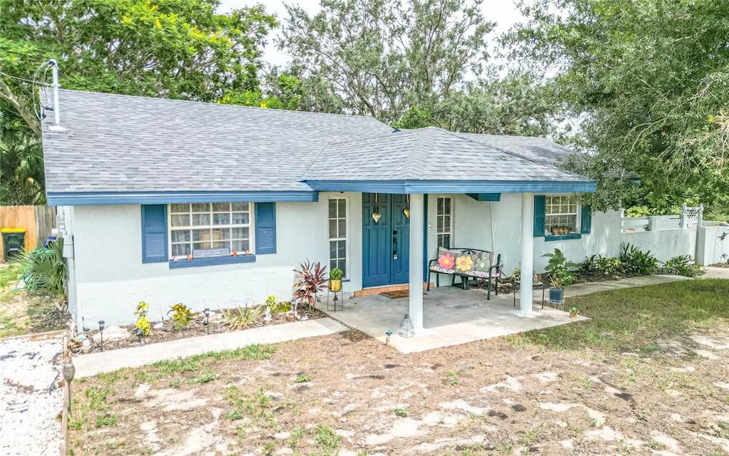 На продажу: $225,000 (3 спален, 2 ванн, 1281 Квадратных фут)