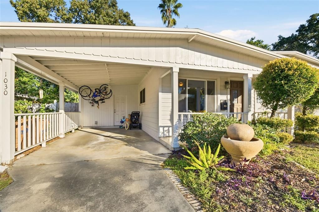 Под контрактом: $425,000 (3 спален, 1 ванн, 1050 Квадратных фут)