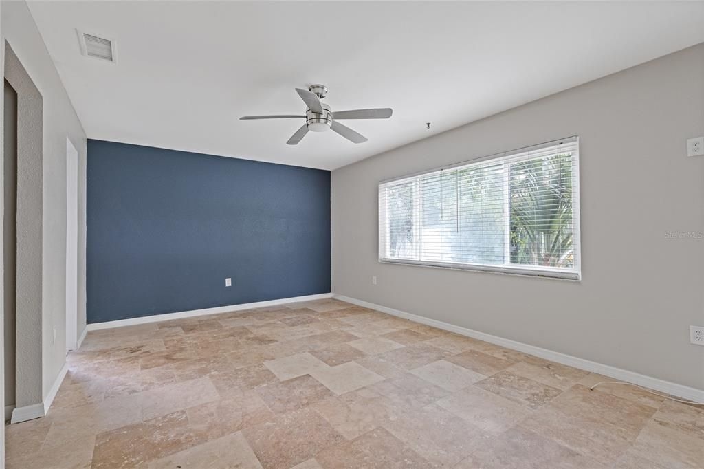 For Sale: $345,000 (2 beds, 2 baths, 1640 Square Feet)