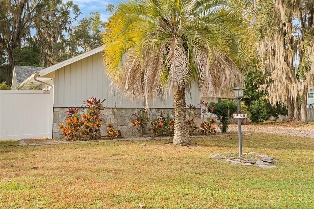 For Sale: $345,000 (2 beds, 2 baths, 1640 Square Feet)