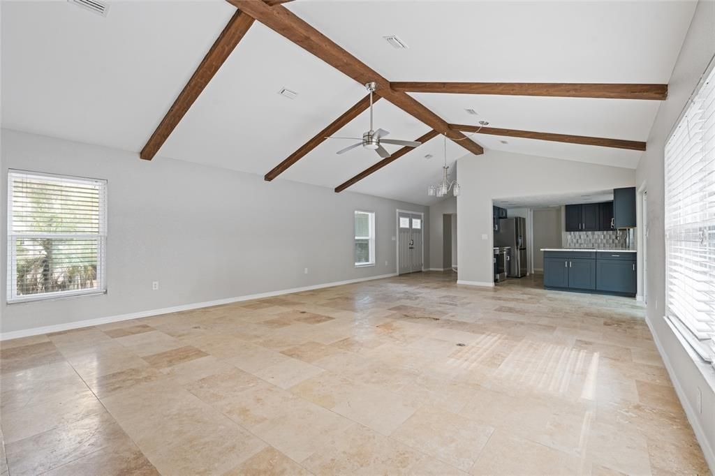 For Sale: $345,000 (2 beds, 2 baths, 1640 Square Feet)