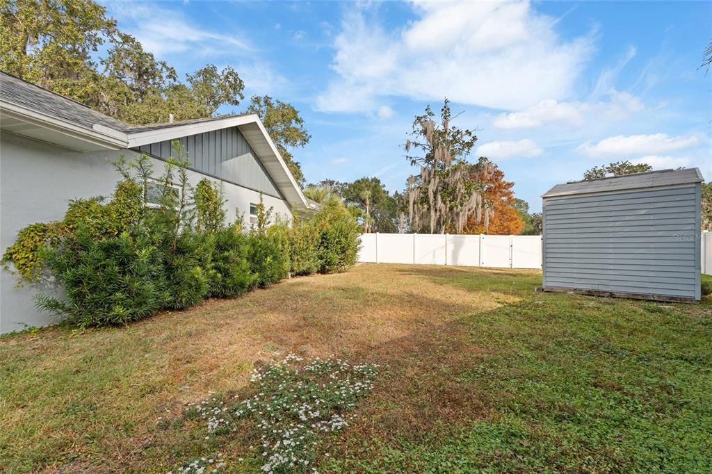 For Sale: $345,000 (2 beds, 2 baths, 1640 Square Feet)