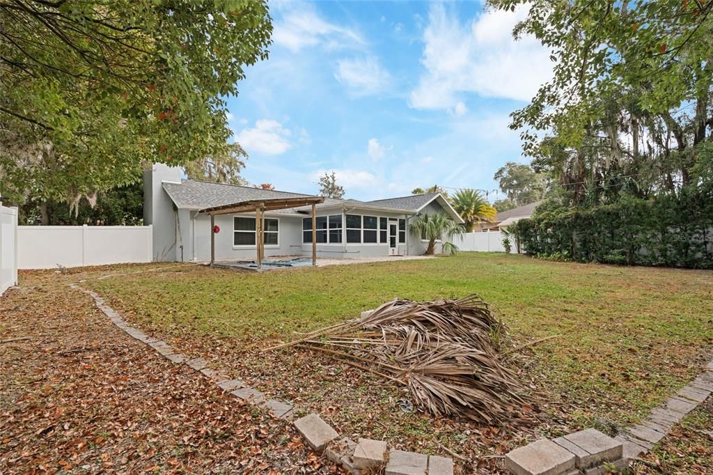 For Sale: $345,000 (2 beds, 2 baths, 1640 Square Feet)