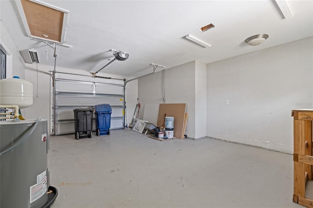 For Sale: $345,000 (2 beds, 2 baths, 1640 Square Feet)