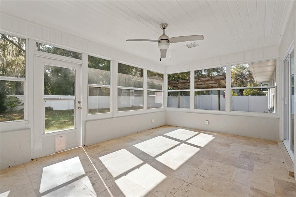 For Sale: $345,000 (2 beds, 2 baths, 1640 Square Feet)