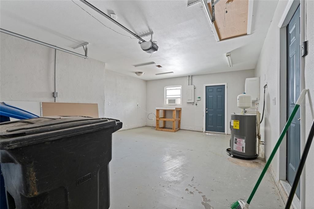 For Sale: $345,000 (2 beds, 2 baths, 1640 Square Feet)