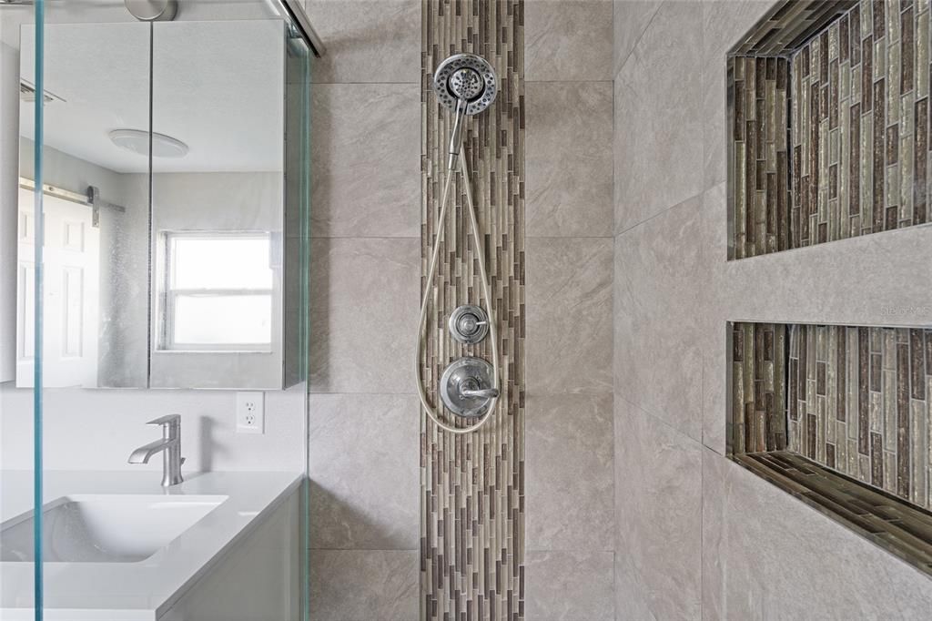 For Sale: $345,000 (2 beds, 2 baths, 1640 Square Feet)