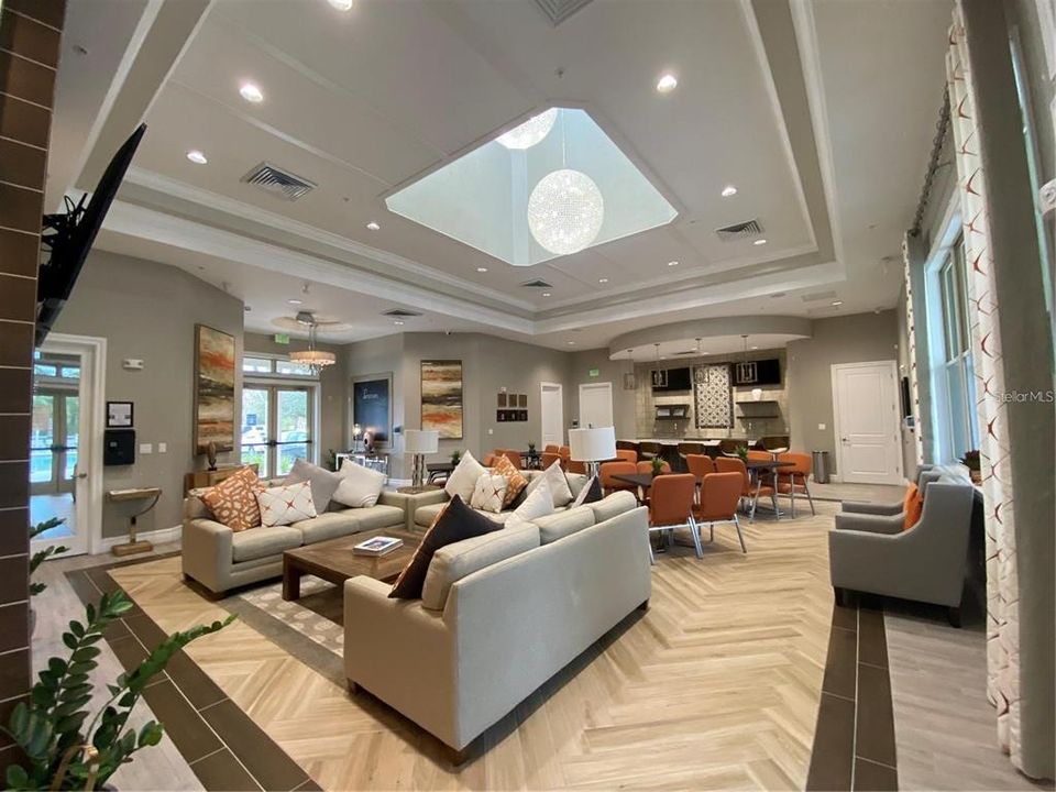 待售: $350,000 (2 贝兹, 2 浴室, 1646 平方英尺)