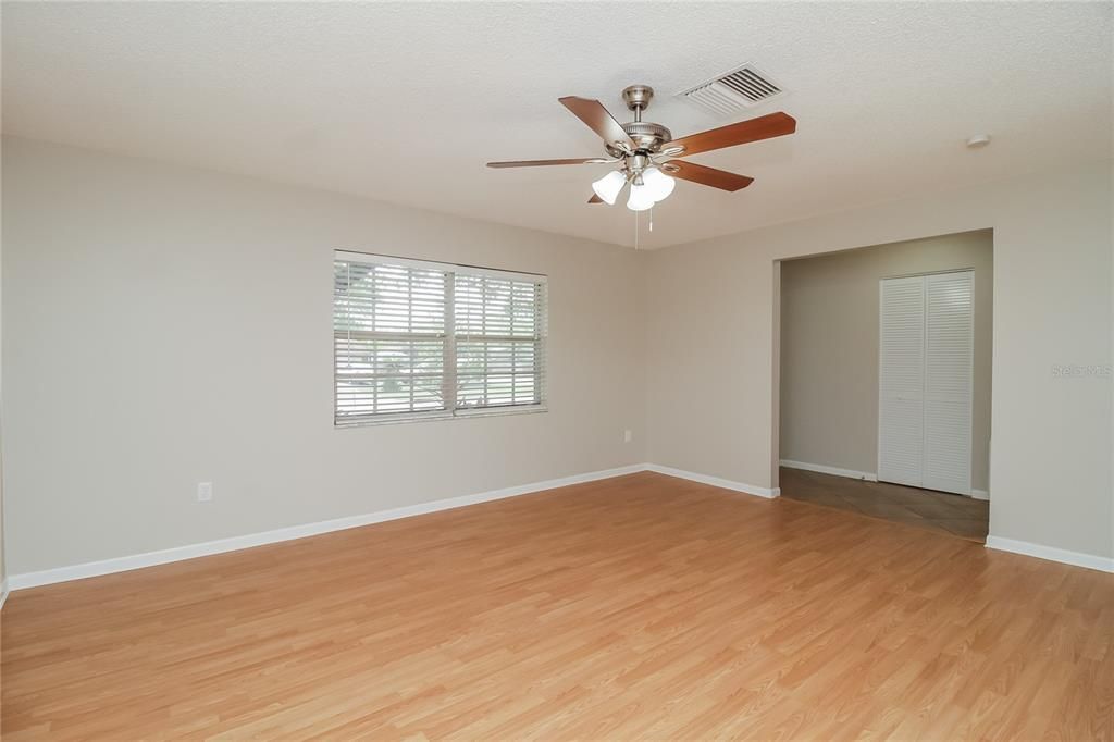 For Rent: $2,640 (4 beds, 2 baths, 1508 Square Feet)