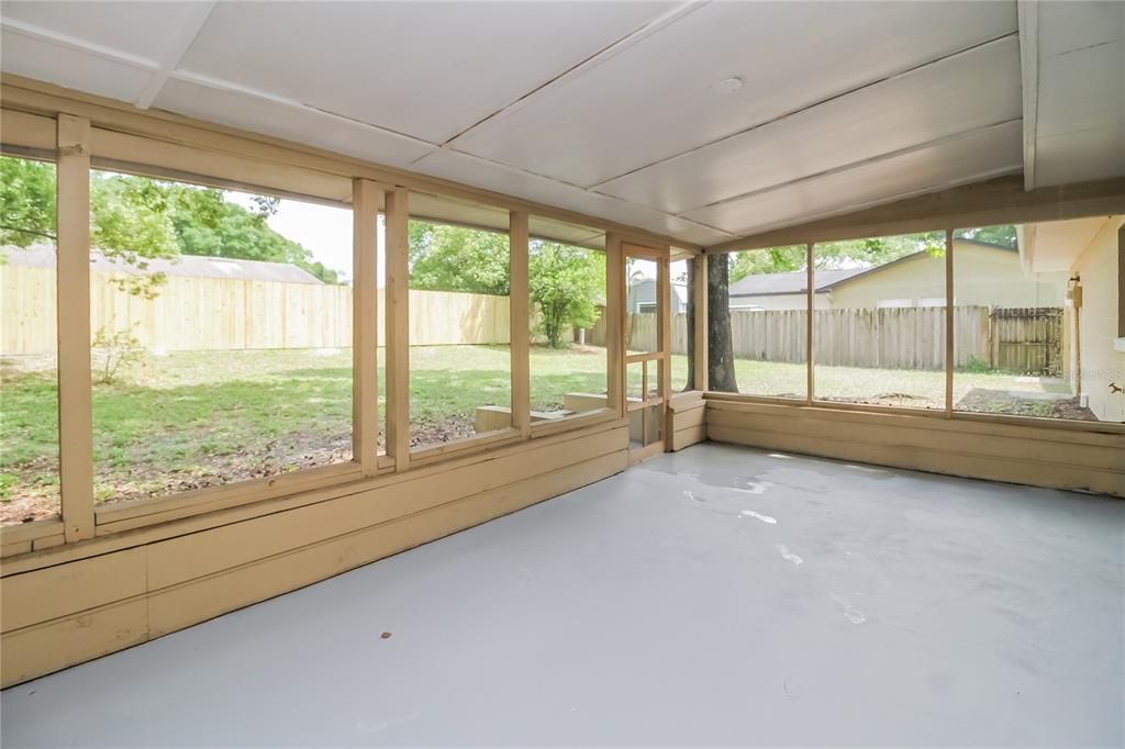 For Rent: $2,640 (4 beds, 2 baths, 1508 Square Feet)