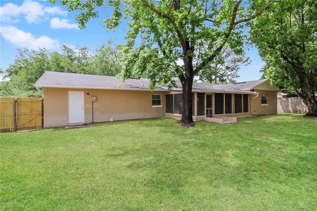 For Rent: $2,640 (4 beds, 2 baths, 1508 Square Feet)