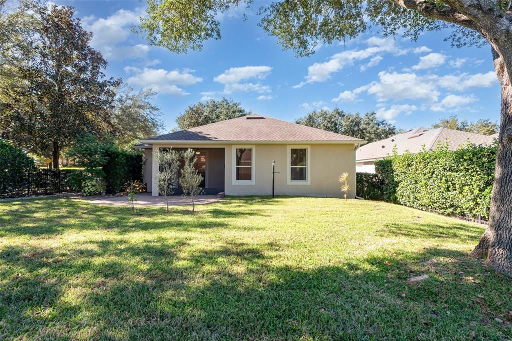 Active With Contract: $300,000 (2 beds, 2 baths, 1528 Square Feet)