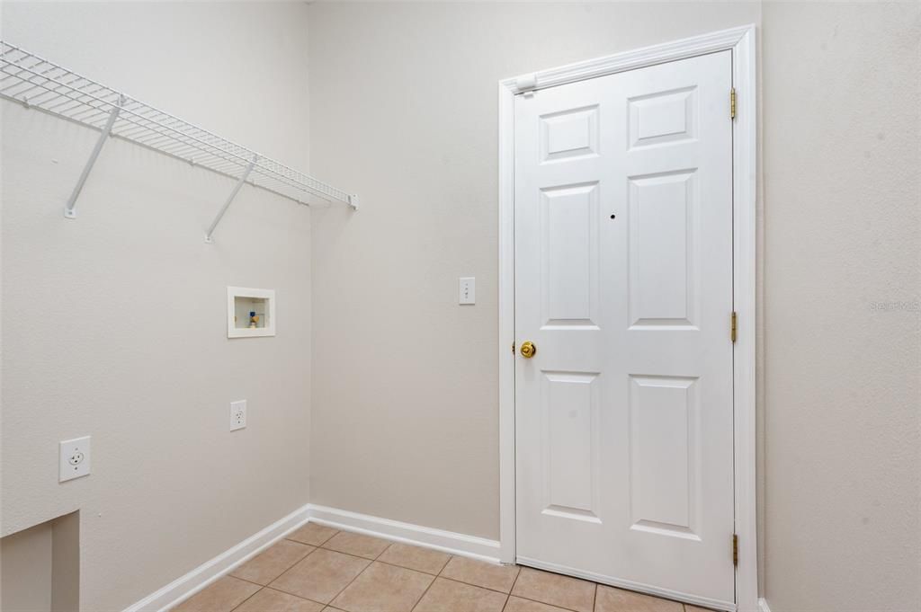 Active With Contract: $300,000 (2 beds, 2 baths, 1528 Square Feet)