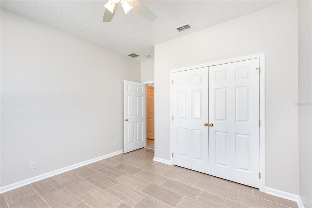 Active With Contract: $300,000 (2 beds, 2 baths, 1528 Square Feet)