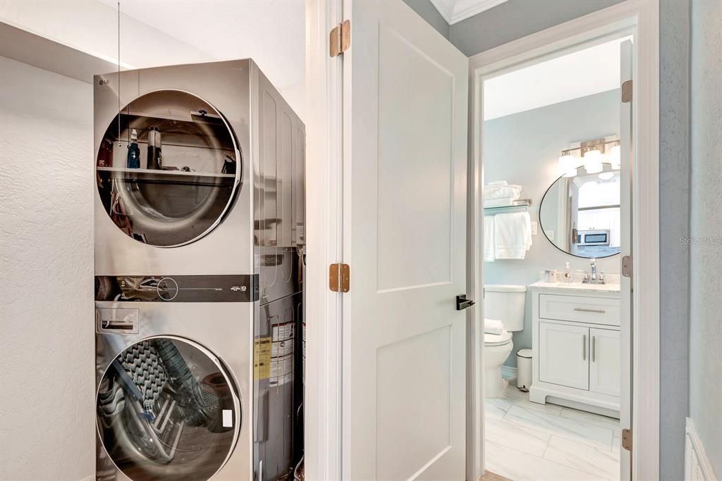 待售: $598,000 (1 贝兹, 1 浴室, 728 平方英尺)