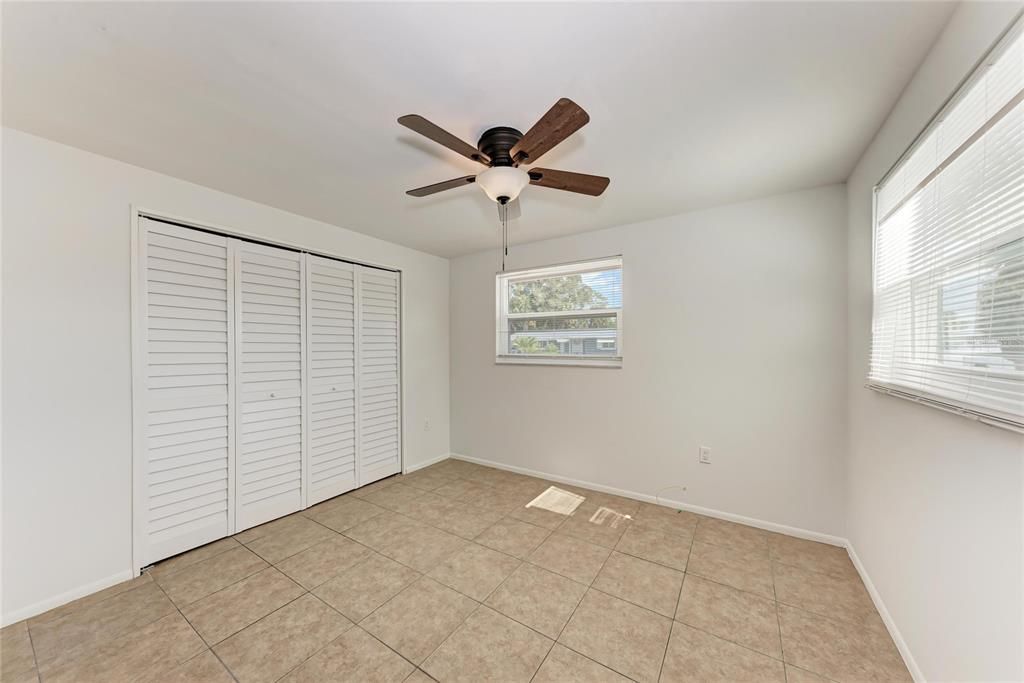 Activo con contrato: $349,000 (3 camas, 2 baños, 1352 Pies cuadrados)