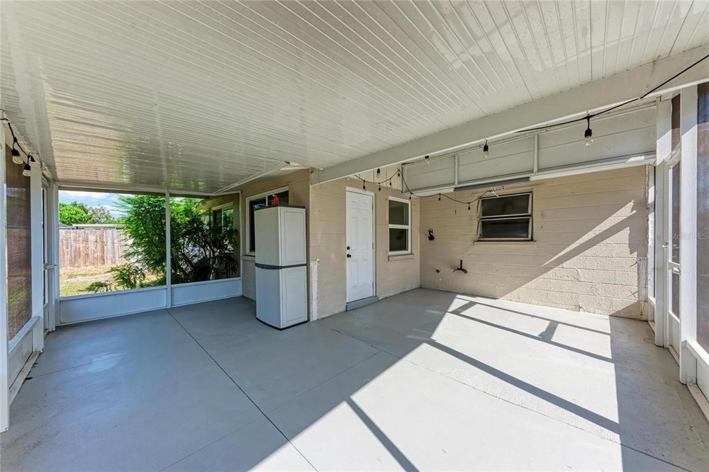 Activo con contrato: $349,000 (3 camas, 2 baños, 1352 Pies cuadrados)