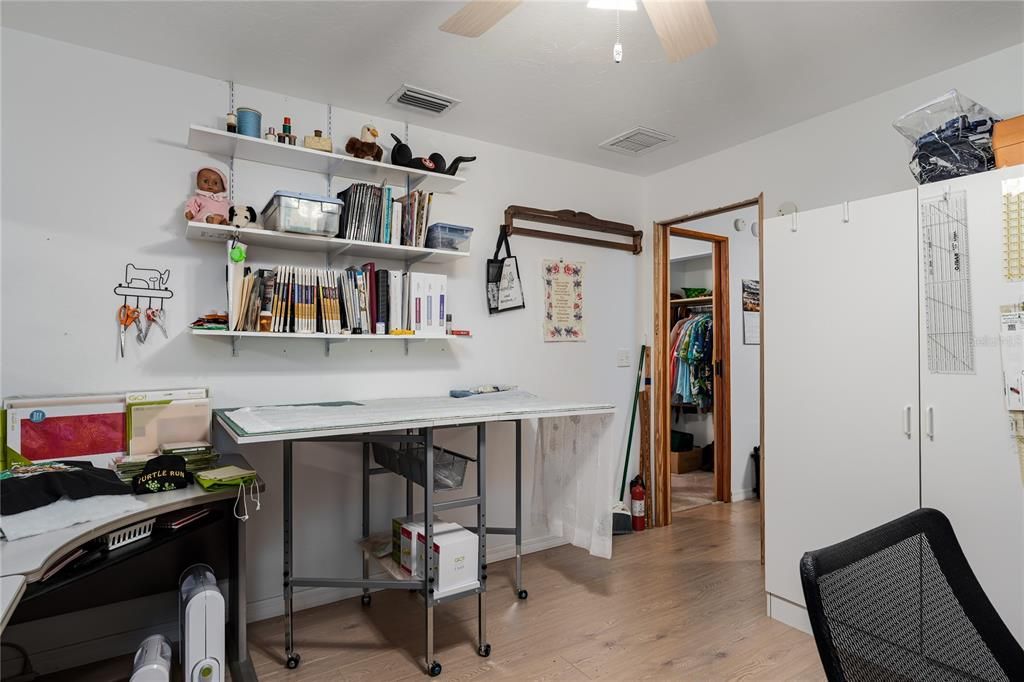 Activo con contrato: $399,000 (3 camas, 2 baños, 2184 Pies cuadrados)